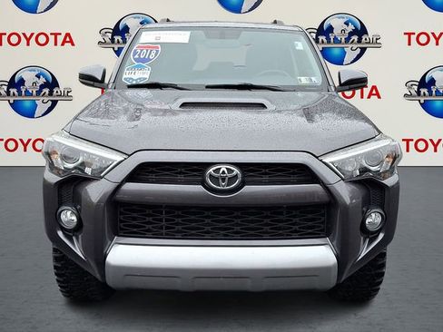 Certified 2018 Toyota 4Runner TRD Off-Road image 2