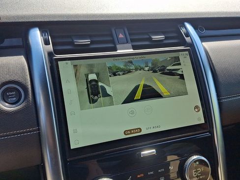 Used 2023 Land Rover Discovery S R-Dynamic image 19