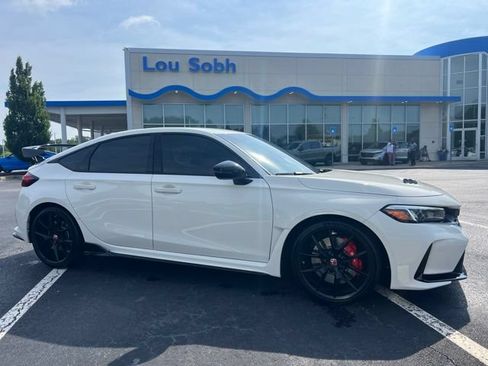 Used 2025 Honda Civic Type R image 6