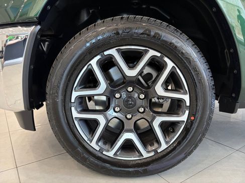 New 2026 RAM 1500 Laramie AWD/4WD image 11