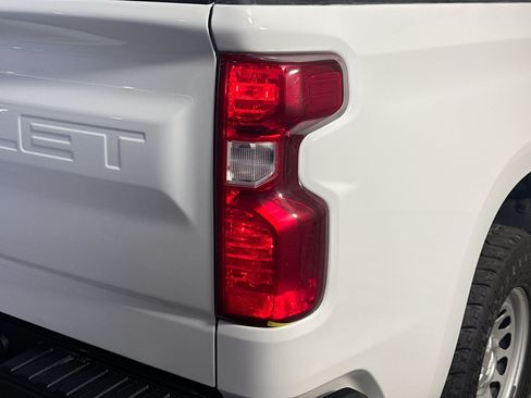 Used 2022 Chevrolet Silverado 1500 W/T w/ WT Value Package AWD/4WD image 33