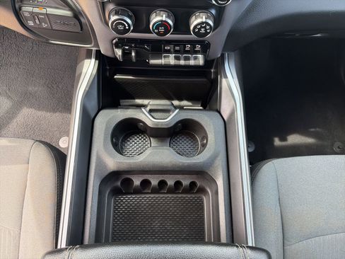 Used 2024 RAM 2500 Big Horn w/ Off Road Package image 26