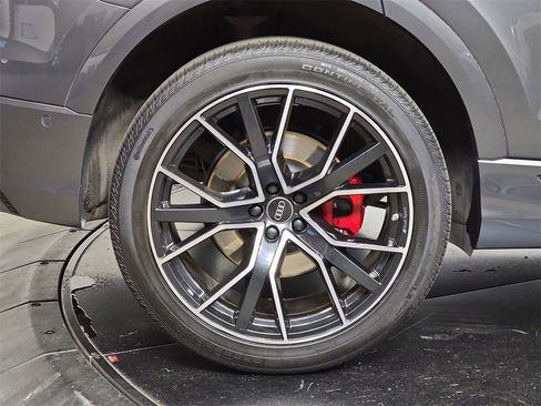 Used 2023 Audi Q8 Premium Plus w/ Premium Plus Package image 29