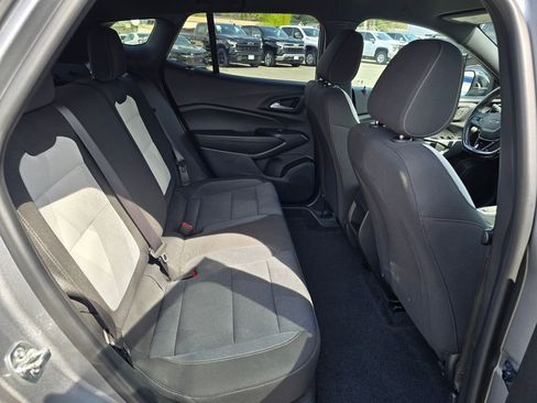 Used 2025 Chevrolet Trax RS w/ Driver Confidence Package image 12