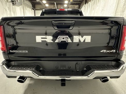 Used 2025 RAM 1500 Laramie AWD/4WD image 6