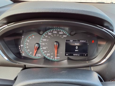 Used 2021 Chevrolet Trax LT w/ Midnight Edition AWD/4WD image 16