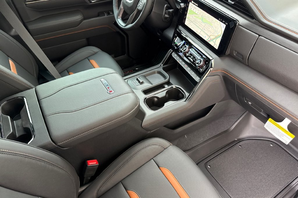 Used 2026 GMC Sierra 2500 AT4 w/ AT4 Premium Plus Package AWD/4WD image 16