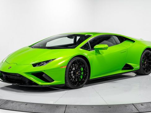 Used 2022 Lamborghini Huracan EVO RWD image 7