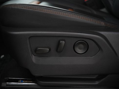 Used 2025 GMC Sierra 1500 AT4 w/ AT4 Preferred Package image 28