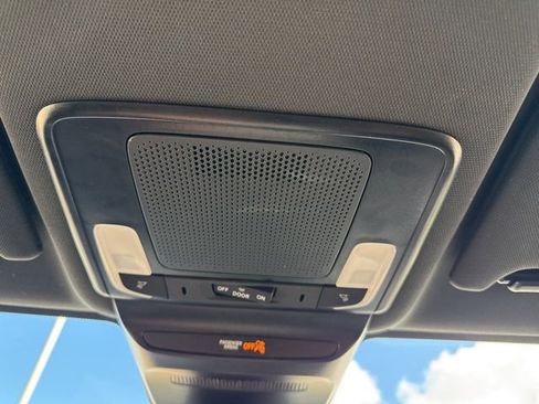 Used 2025 Honda HR-V Sport image 29