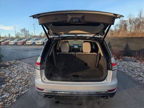 Certified 2023 Lincoln Aviator Reserve w/ Equipment Group 201A image 24