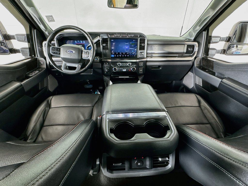 Used 2024 Ford F350 Lariat w/ FX4 Off-Road Package AWD/4WD image 34