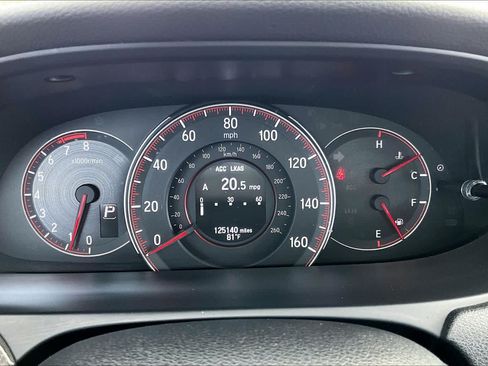Used 2016 Honda Accord Touring image 26