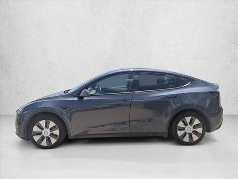 Used 2023 Tesla Model Y Long Range AWD/4WD image 10