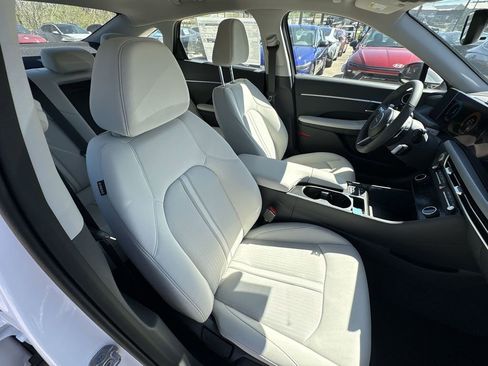 New 2026 Hyundai Sonata SEL AWD/4WD image 23