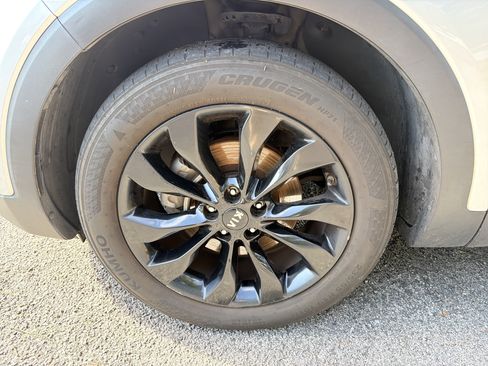 Used 2020 Kia Sorento S FWD image 8
