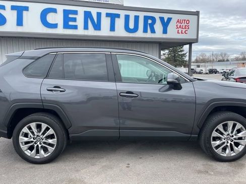 Used 2025 Toyota RAV4 XLE Premium w/ Weather Package AWD/4WD image 12