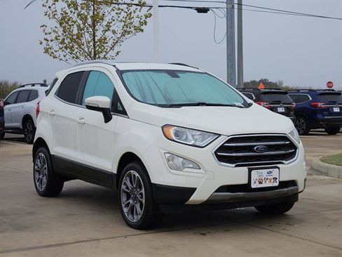 Used 2021 Ford EcoSport Titanium image 2