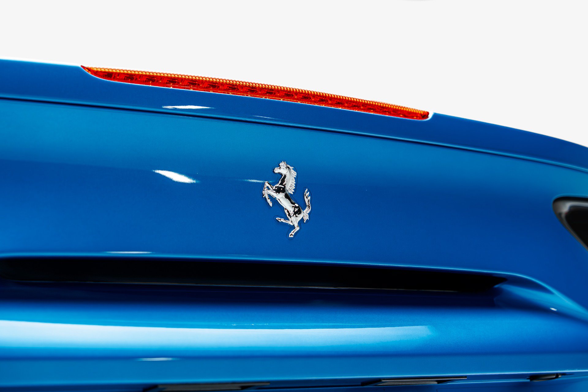 Used 2019 Ferrari 488 Spider RWD image 36