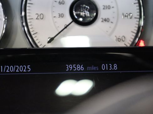 Used 2015 Rolls-Royce Ghost Base image 21