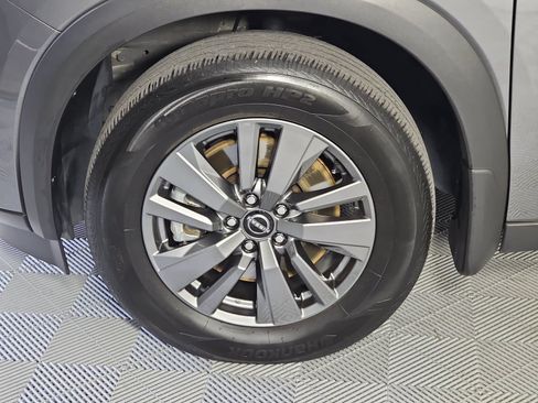 Used 2025 Nissan Pathfinder S FWD image 10