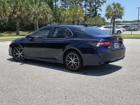 Certified 2022 Toyota Camry SE FWD image 4