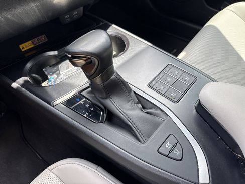 Used 2023 Lexus UX 250h AWD w/ Premium Package image 26