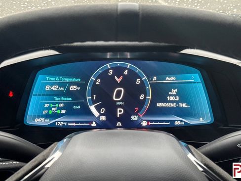 Used 2024 Chevrolet Corvette Stingray Preferred Cpe w/ Z51 Performance Package RWD image 29
