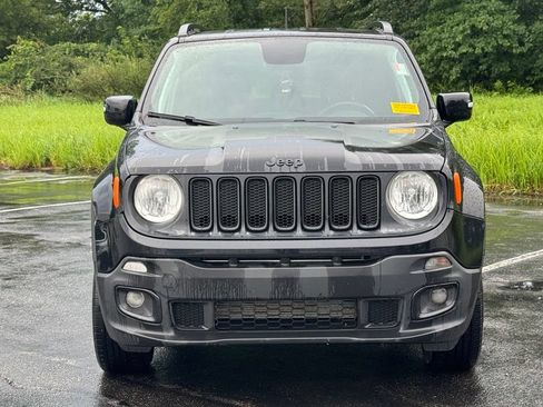 Used 2018 Jeep Renegade Altitude AWD/4WD image 2