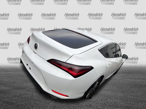 Used 2024 Acura Integra image 10