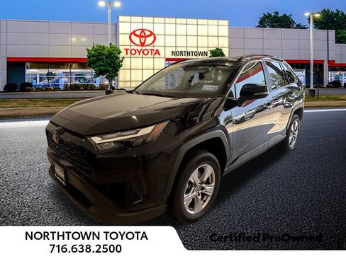 Used 2025 Toyota RAV4 XLE w/ Weather Package AWD/4WD image 1