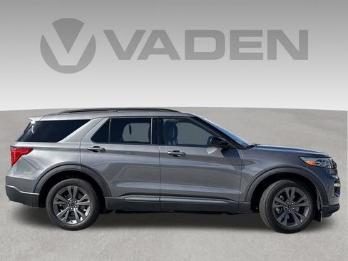 Used 2023 Ford Explorer XLT w/ Equipment Group 202A RWD image 35