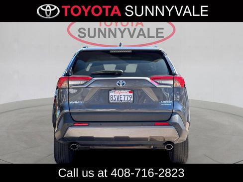 Used 2020 Toyota RAV4 Limited image 8