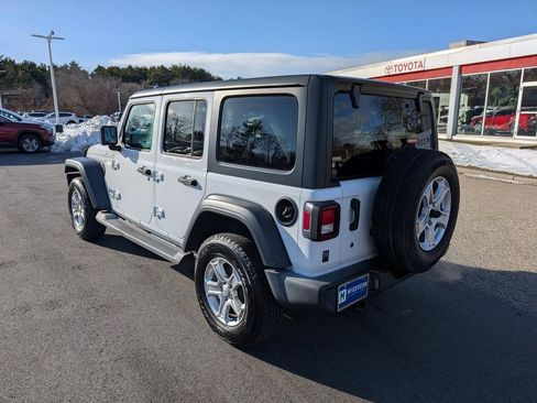 Used 2018 Jeep Wrangler Unlimited Sport S image 3