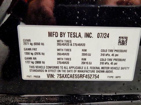 Used 2024 Tesla Model X image 23