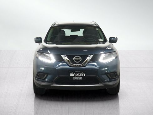 Used 2016 Nissan Rogue SV w/ SV Moonroof Package AWD/4WD image 9