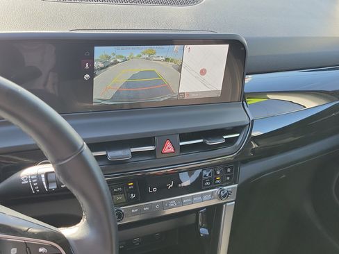 Used 2025 Kia Seltos S FWD image 25
