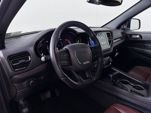 Used 2025 Dodge Durango GT image 9
