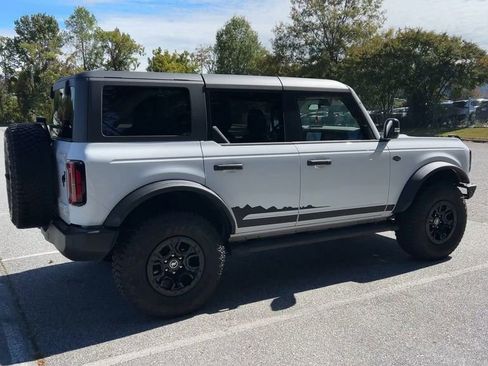 Used 2024 Ford Bronco Wildtrak image 5