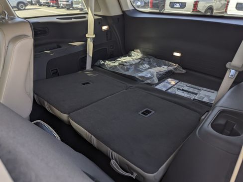Used 2020 Lincoln Aviator Reserve w/ Equipment Group 202A AWD/4WD image 9