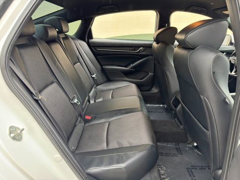 Used 2018 Honda Accord Sport image 34