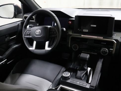 New 2026 Toyota Tacoma TRD Off-Road AWD/4WD image 18