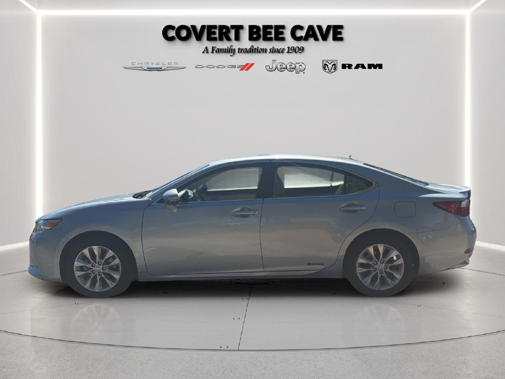 Used 2014 Lexus ES 300h w/ Luxury Package w/Bamboo Trim FWD image 4