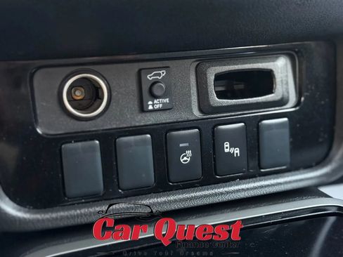 Used 2017 Mitsubishi Outlander GT AWD/4WD image 37