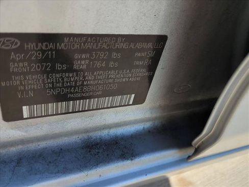 Used 2011 Hyundai Elantra GLS FWD image 15