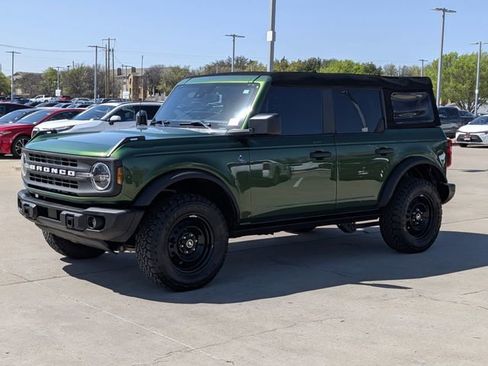Used 2023 Ford Bronco Black Diamond image 10