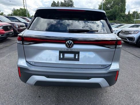 New 2026 Volkswagen Tiguan SE AWD/4WD image 2