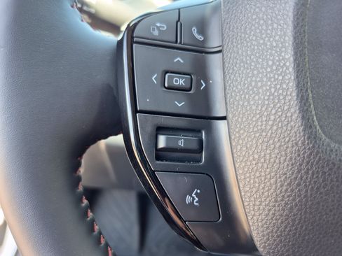 Certified 2026 Toyota Prius Plug-In Hybrid FWD image 26