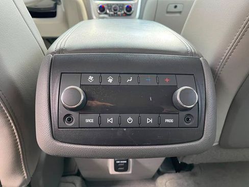Used 2014 GMC Acadia SLT FWD image 18