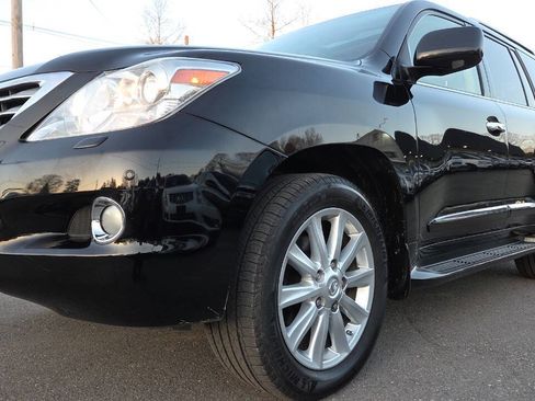 Used 2011 Lexus LX 570 4WD image 6